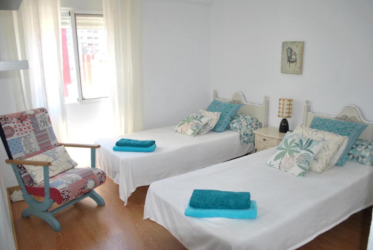 Apartamento Grao: Youthful Summer Retreat on Spain's Best Beach Gandia Exterior photo