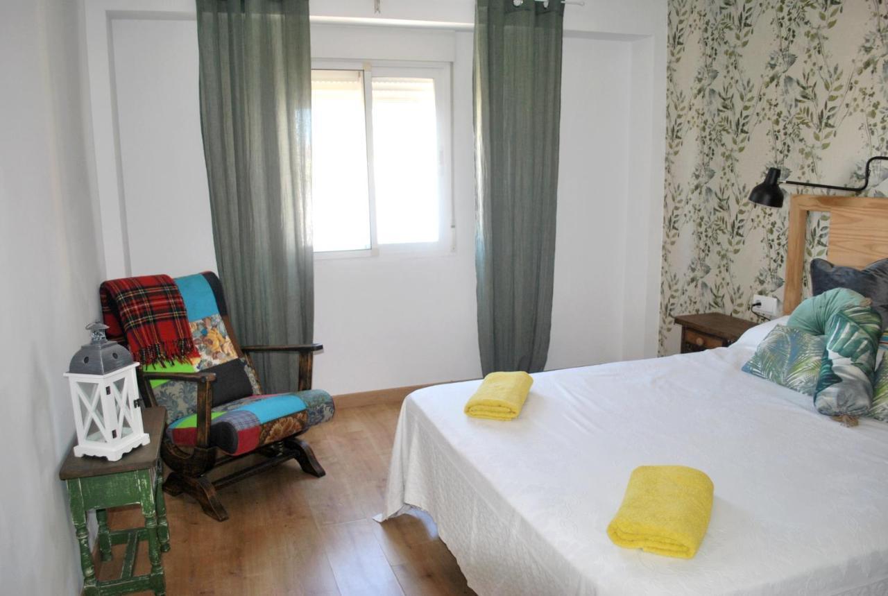 Apartamento Grao: Youthful Summer Retreat on Spain's Best Beach Gandia Exterior photo
